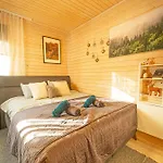 Lazy Deer - Camp