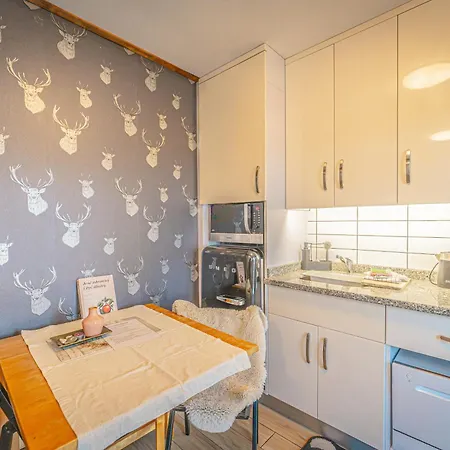 Hébergement de vacances Lazy Deer - Camp *